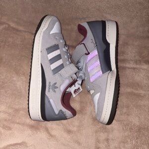 Adidas Men's SIZE 9.5 Forum 84 Low Home Alone 2 “Pigeon Lady” ID4328 Size 11.5